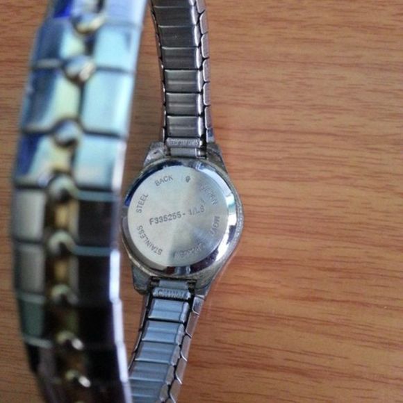 Quartz Watch💥PRICE DROP💥 - Picture 5 of 5